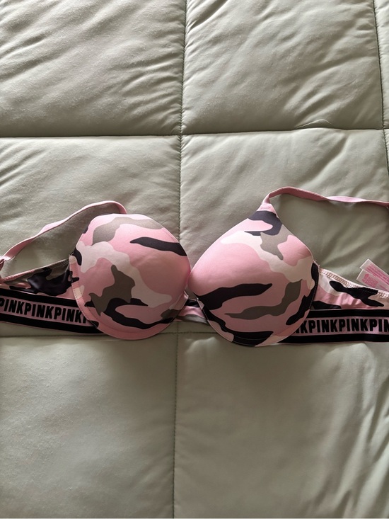 PINK Victoria's Secret Other - PINK Victoria's Secret Pink Camo Light Pink & Black Push-Up Bra
